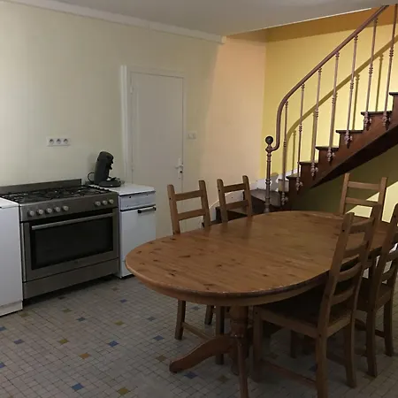 Сasa de vacaciones Au Cœur De Velle-sur-moselle, Proche Nancy Et Lunéville, Terrasse Privative - Fr-1-584-178 *